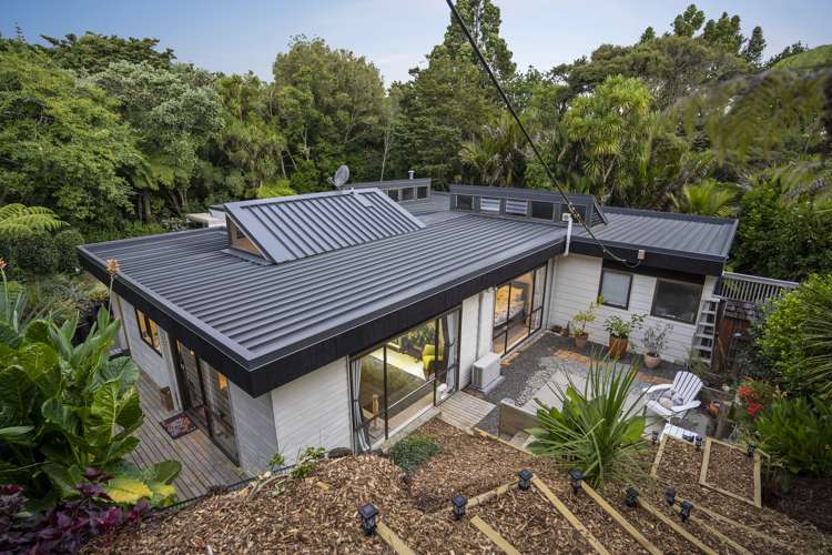2/8 Park Hill Road_0