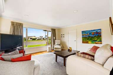 343 Kennedy Road_2