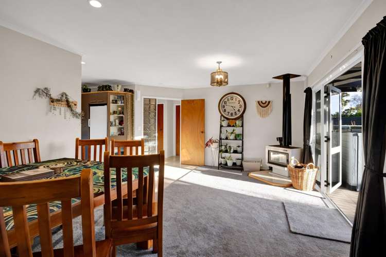 283 Glover Road Hawera_16