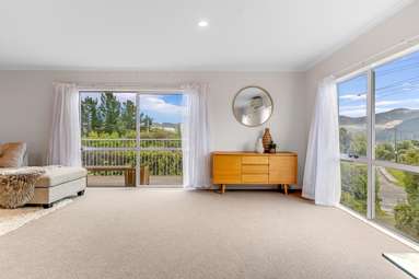 90 Marine Drive_3