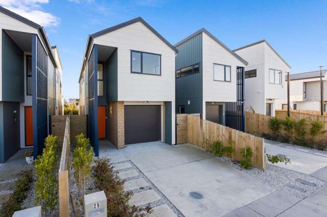 Stunning Brand New 3 Bedroom Home