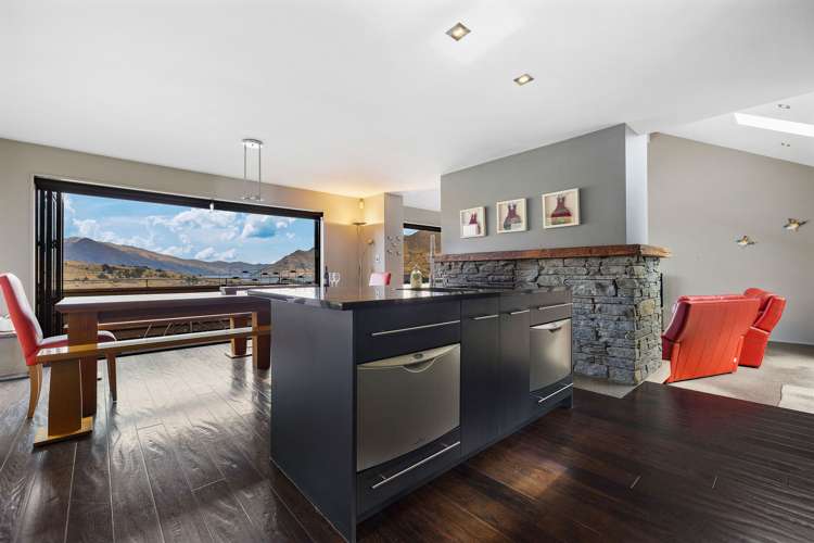 1 Goldleaf Hill_0