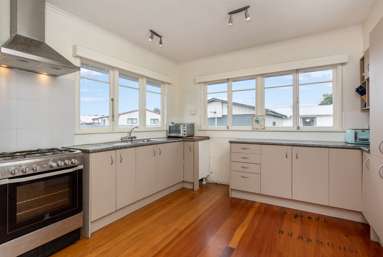 3/3A Dominion Road_4