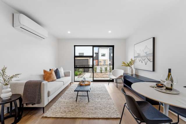 361 Glengarry Road Glen Eden_1